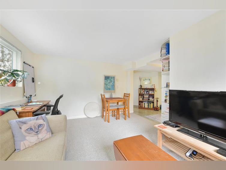 3810 Epsom Drive, Saanich, BC, V8P 3S7 - 35