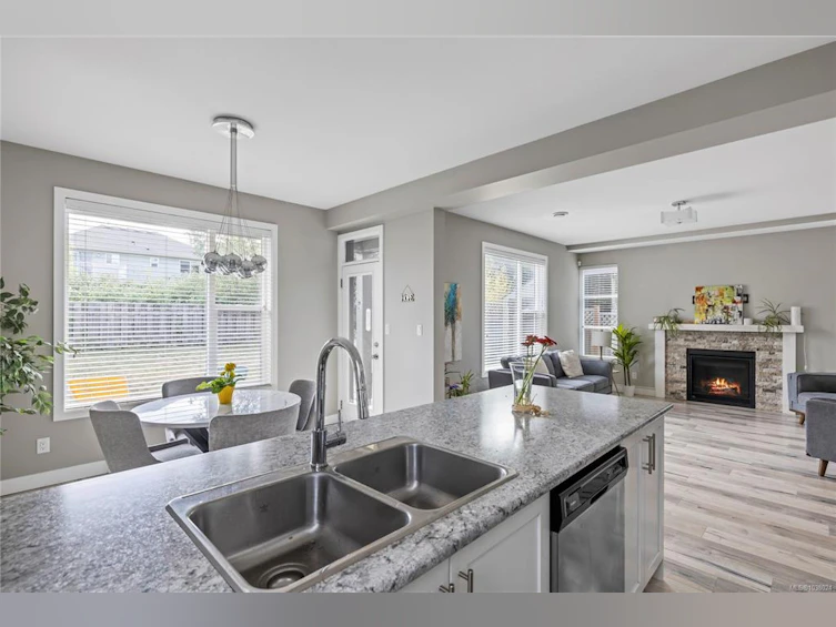 531 Grewal Place, Nanaimo, BC, V9R 0H8 - 3
