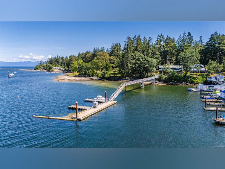 10 Pirates Lane, Protection Island, BC, V9R 6R1