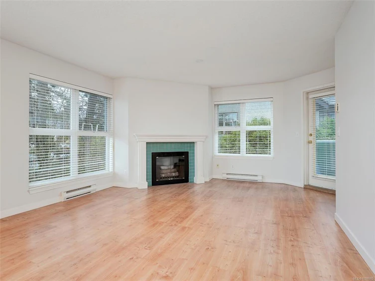 302-1201 Hillside Avenue, Victoria, BC, V8T 2B1 - 3