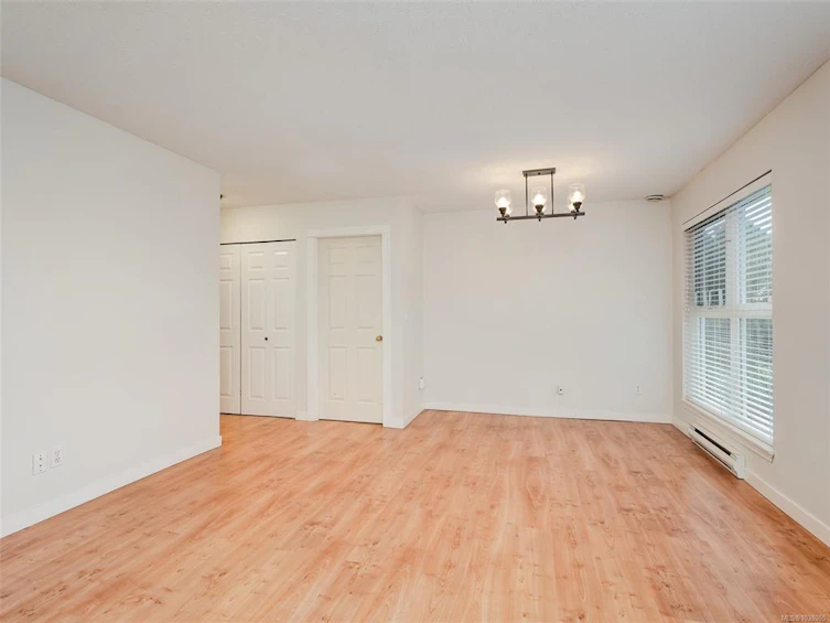 302-1201 Hillside Avenue, Victoria, BC, V8T 2B1 - 5