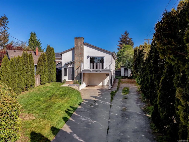 1040 Chesterfield Road, Saanich, BC, V8Z 2T8 - 31