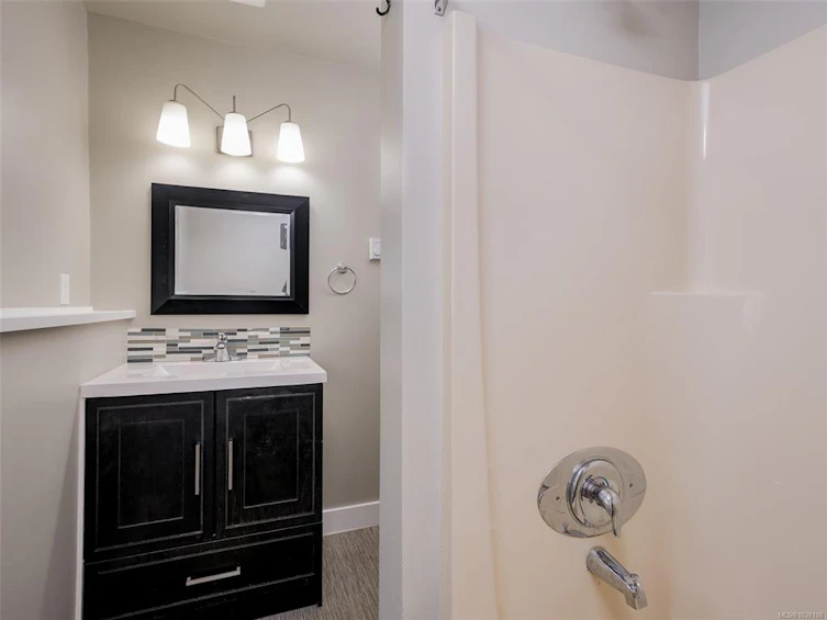 1040 Chesterfield Road, Saanich, BC, V8Z 2T8 - 26