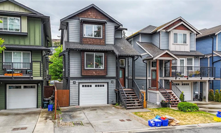 3377 Radiant Way
