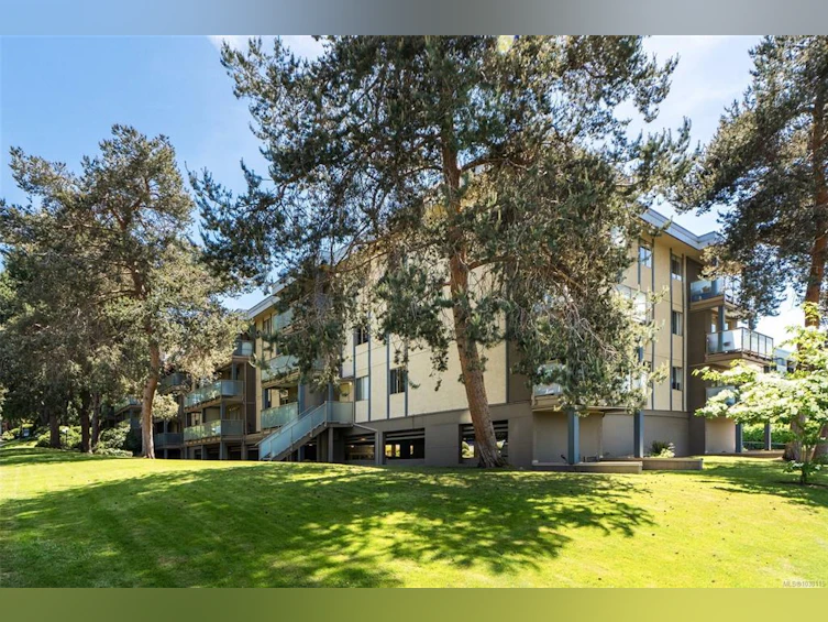221-1025 Inverness Road, Saanich, BC, V8X 2S2 - 31