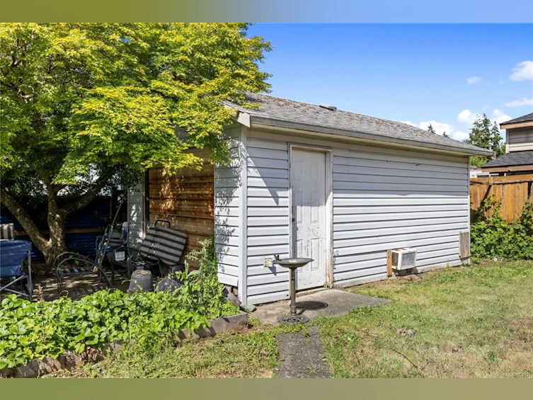 2454 E 5th Street, Courtenay, BC, V9N 8J2 - 17