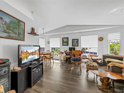 2454 E 5th Street - 2
