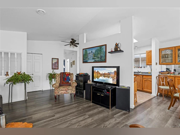 2454 E 5th Street, Courtenay, BC, V9N 8J2 - 10