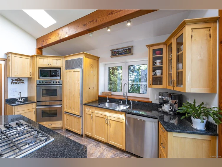 145 Petroglyph Way, Quadra Island, BC, V0P 1N0 - 15
