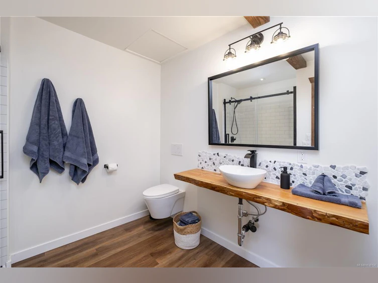 145 Petroglyph Way, Quadra Island, BC, V0P 1N0 - 60