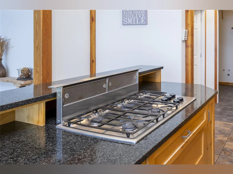 145 Petroglyph Way, Quadra Island, BC, V0P 1N0 - 19