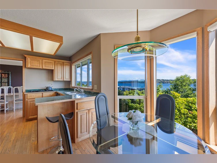 725 Thulin Street, Campbell River, BC, V9W 2L4 - 5