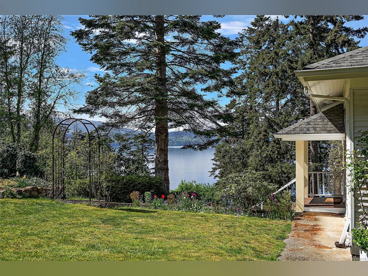 600 Seacliffe Road, North Saanich, BC, V8L 5W1 - 6