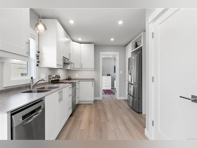 600 Seacliffe Road, North Saanich, BC, V8L 5W1 - 39