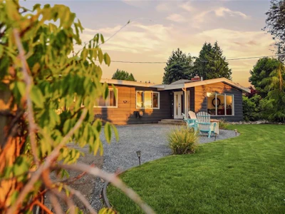221 Elizabeth Avenue - 2