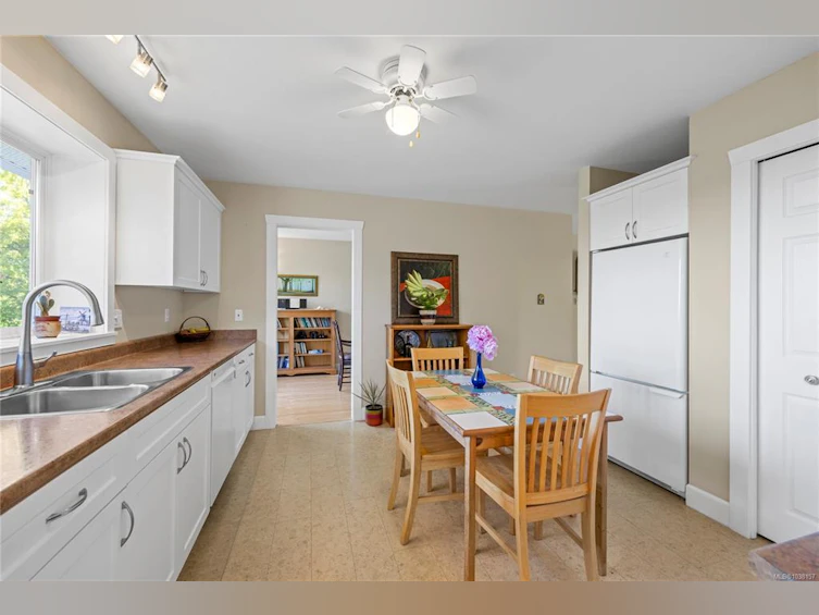 2184 Michigan Way, Nanaimo, BC, V9R 6S1 - 14