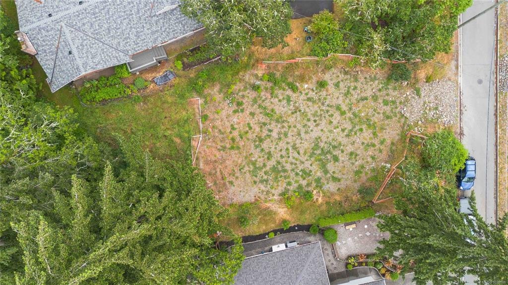 2204 W Burnside Road, View Royal, BC, V9B 6J6