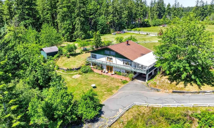 7251 Thompson Road