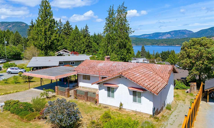 4525 Greenbrier Road