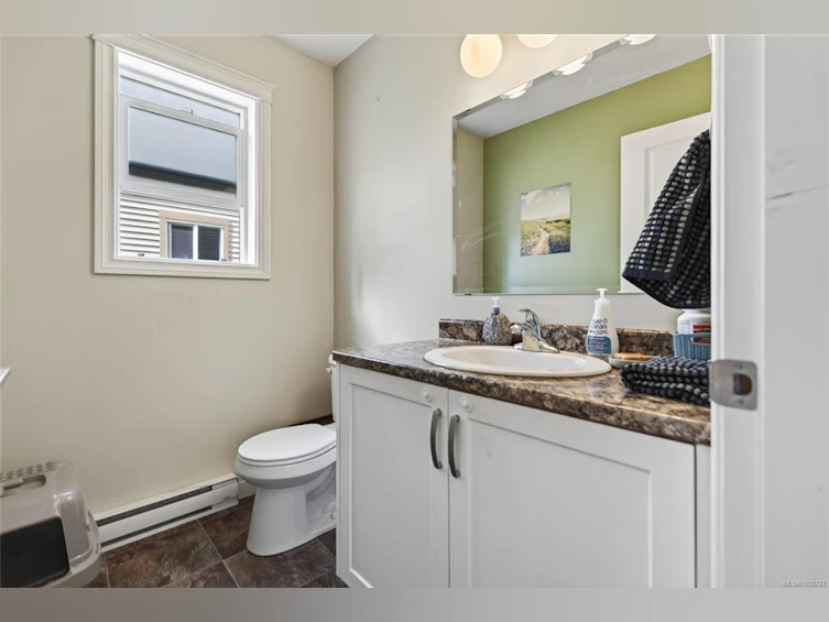 2593 Swanson Street, Courtenay, BC, V9N 0C3 - 9