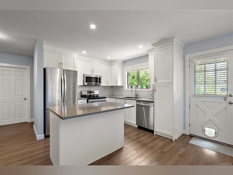 110 Jedburgh Place, View Royal, BC, V9B 6N7 - 13