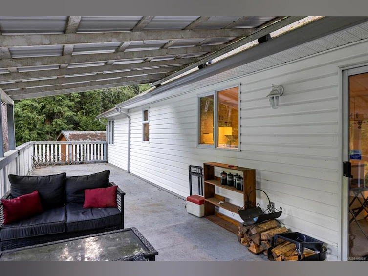 1352 Englishman River Road, Errington, BC, V0R 1V0 - 39