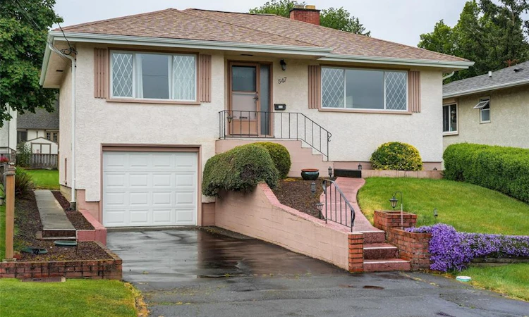 547 Davida Avenue