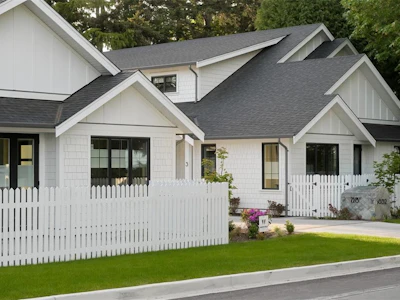 1-5032 Wesley Road - 2