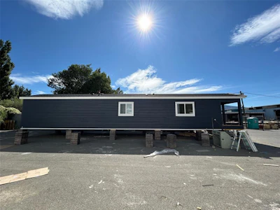 3-731 Marine Drive - 2