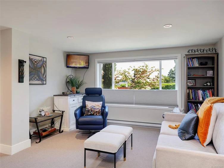 2491 Cadboro Heights Lane, Saanich, BC, V8N 0B2 - 27