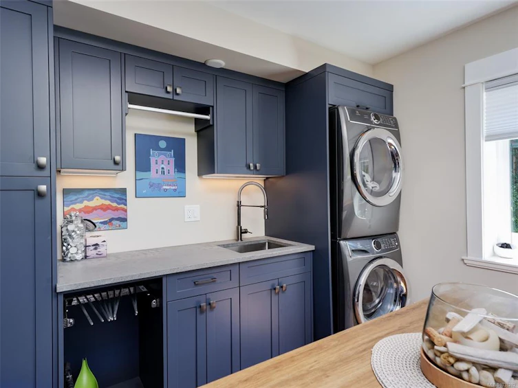 2491 Cadboro Heights Lane, Saanich, BC, V8N 0B2 - 25
