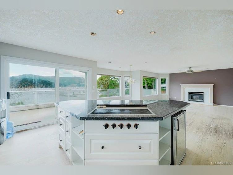 7014 Brentwood Drive, Central Saanich, BC, V8M 1B4 - 26
