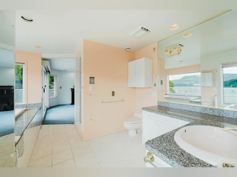 7014 Brentwood Drive, Central Saanich, BC, V8M 1B4 - 40