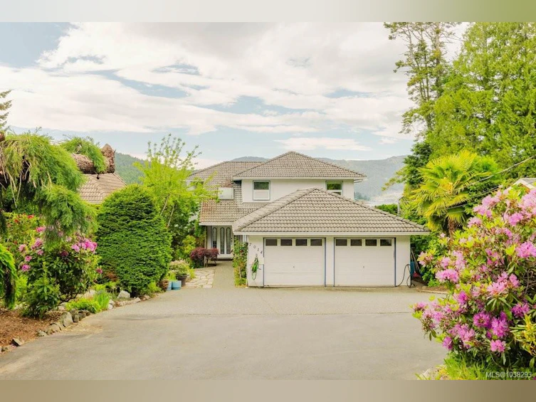 7014 Brentwood Drive, Central Saanich, BC, V8M 1B4 - 3