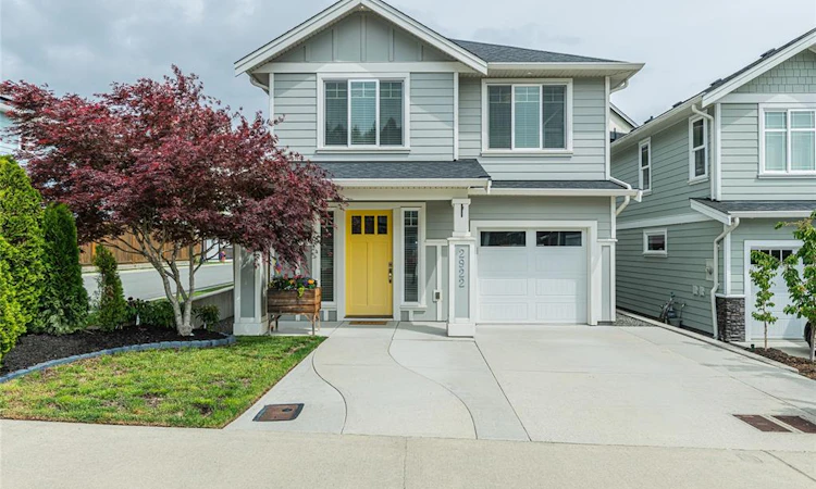 2922 Burlington Crescent