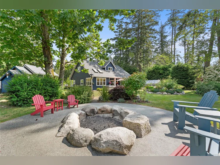 1351 Sea Lovers Lane, Gabriola Island, BC, V0R 1X5