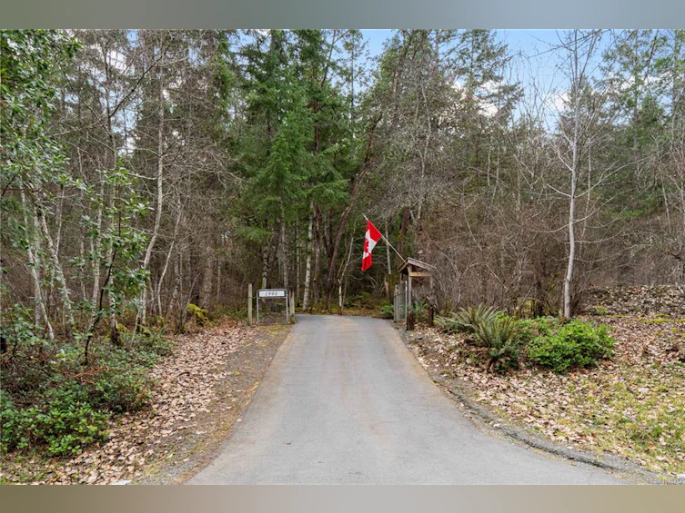 1990 Rena Road, Nanoose, BC, V9P 9B1 - 48