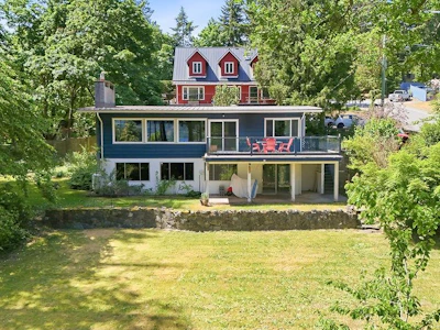 1068 Manley Street - 3