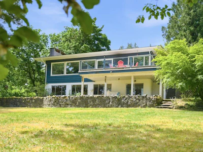 1068 Manley Street - 2