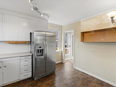 1032 Moyse Crescent - 5