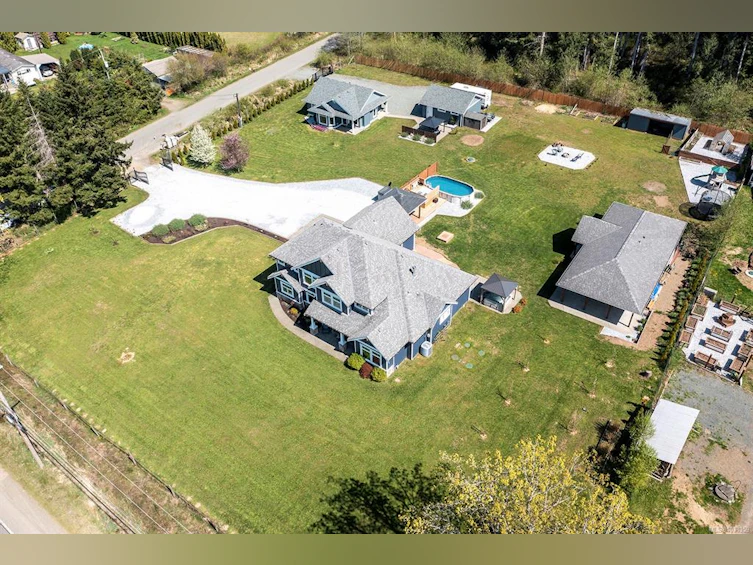 2495 Graham Road, Courtenay, BC, V9J 1T4 - 83