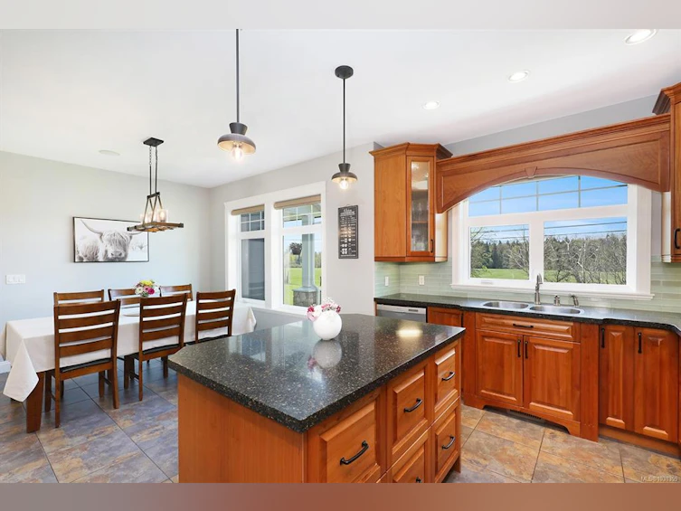 2495 Graham Road, Courtenay, BC, V9J 1T4 - 7