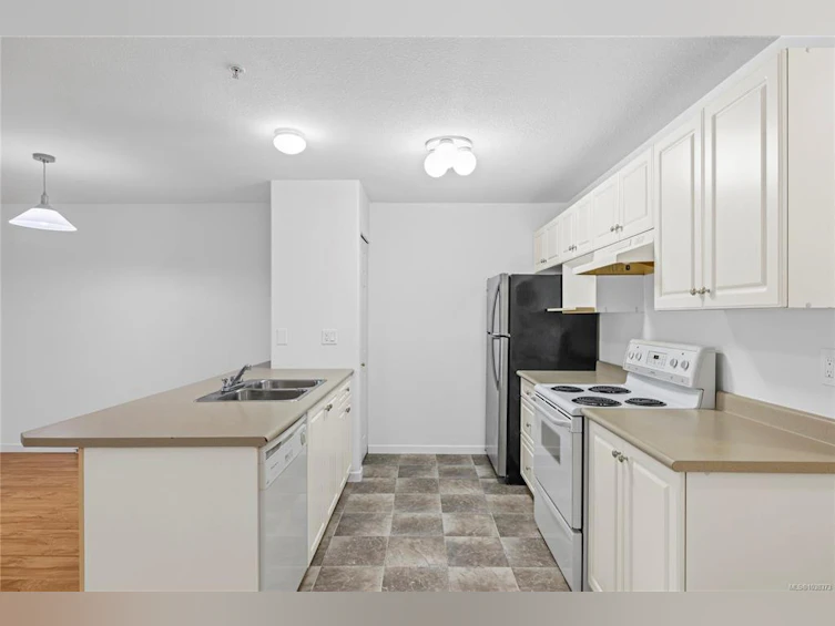 A-6144 Mcgirr Road, Nanaimo, BC, V9V 1V1 - 9