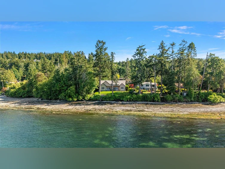 11665 Jupata Way, North Saanich, BC, V8L 5K1 - 2
