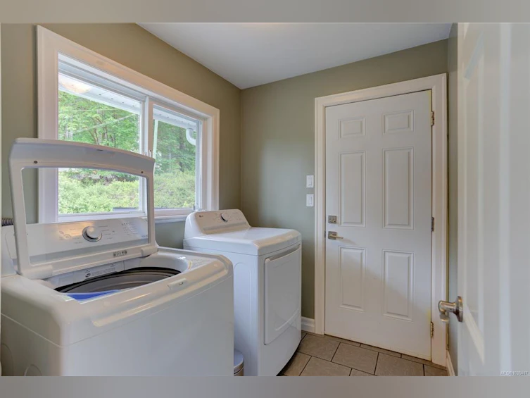8136 Miracle Close, Youbou, BC, V0R 3E1 - 18