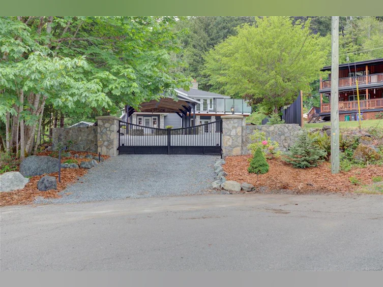 8136 Miracle Close, Youbou, BC, V0R 3E1 - 4