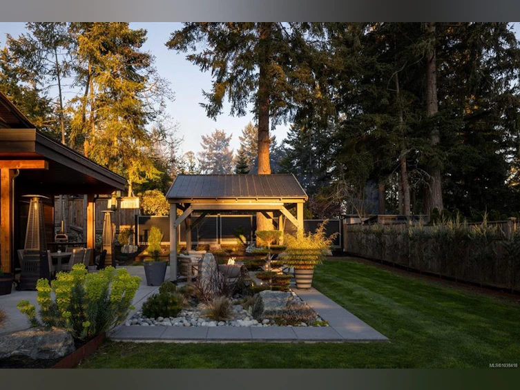 593 Downey Road, North Saanich, BC, V8L 5M6 - 45