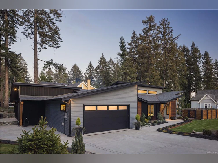 593 Downey Road, North Saanich, BC, V8L 5M6