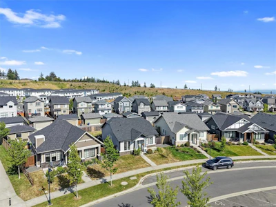 3334 Trumpeter Street - 4