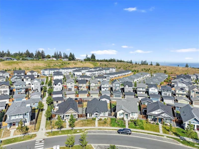 3334 Trumpeter Street - 5